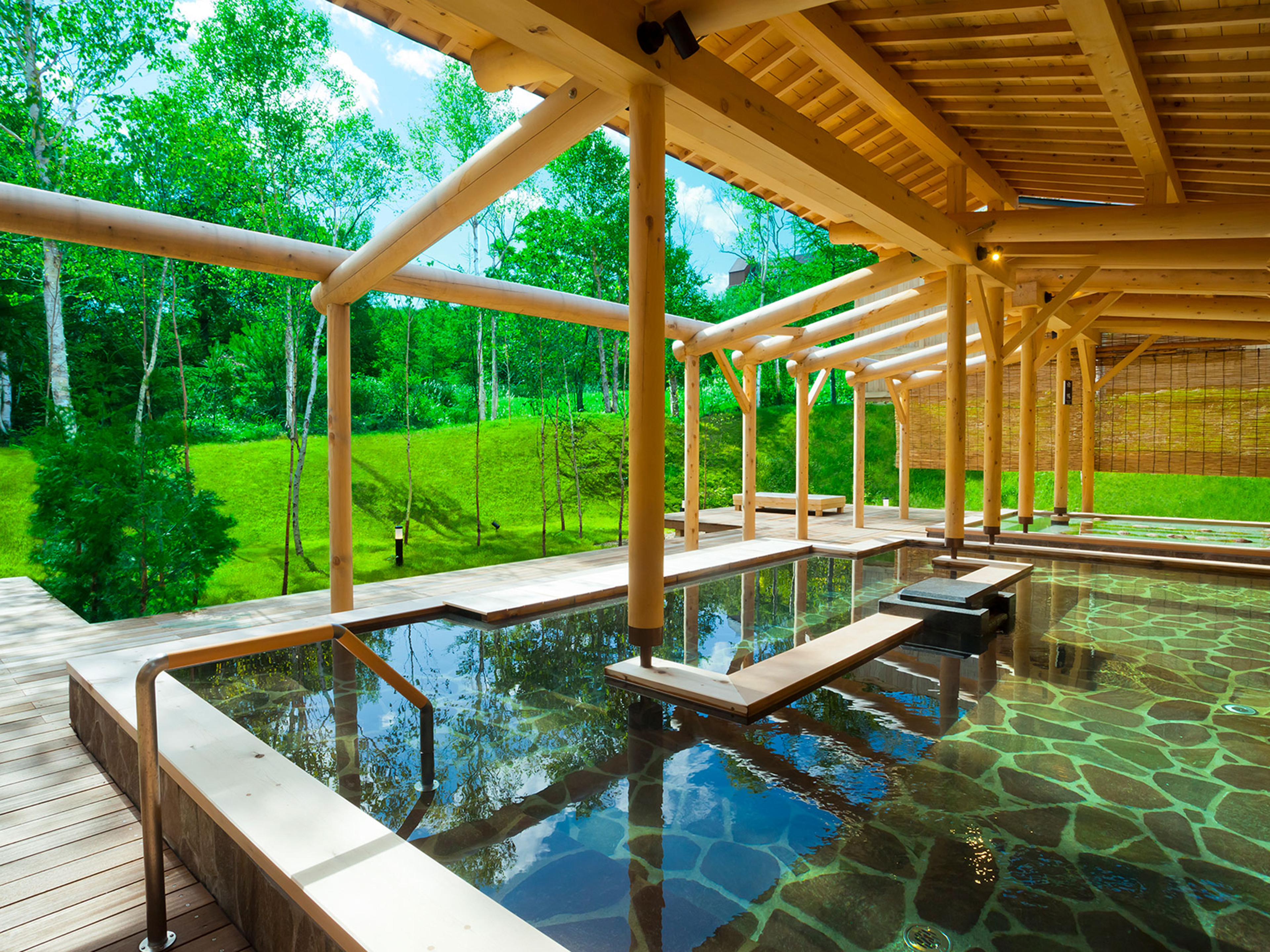 Shirakaba no Yu outdoor onsen at Appi Kogen with mountain views